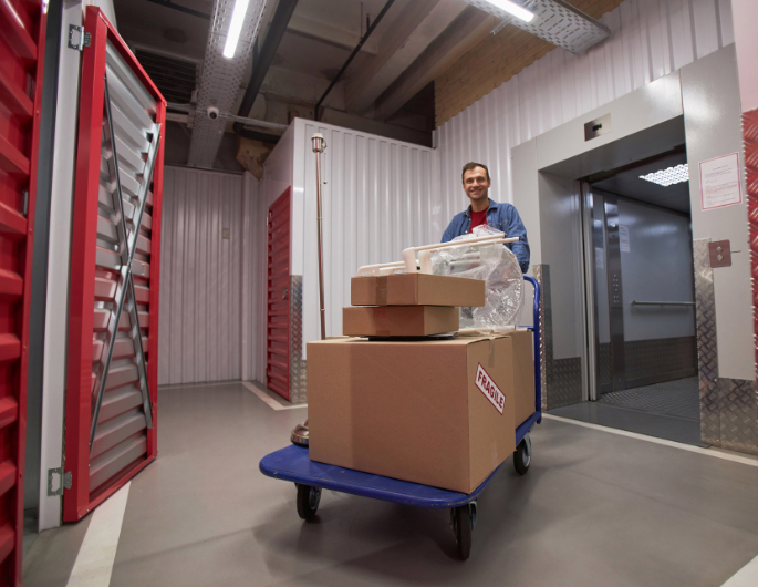 Why Choose Our Storage Facility in Dubai - Khimji Ramdas Relocation Services